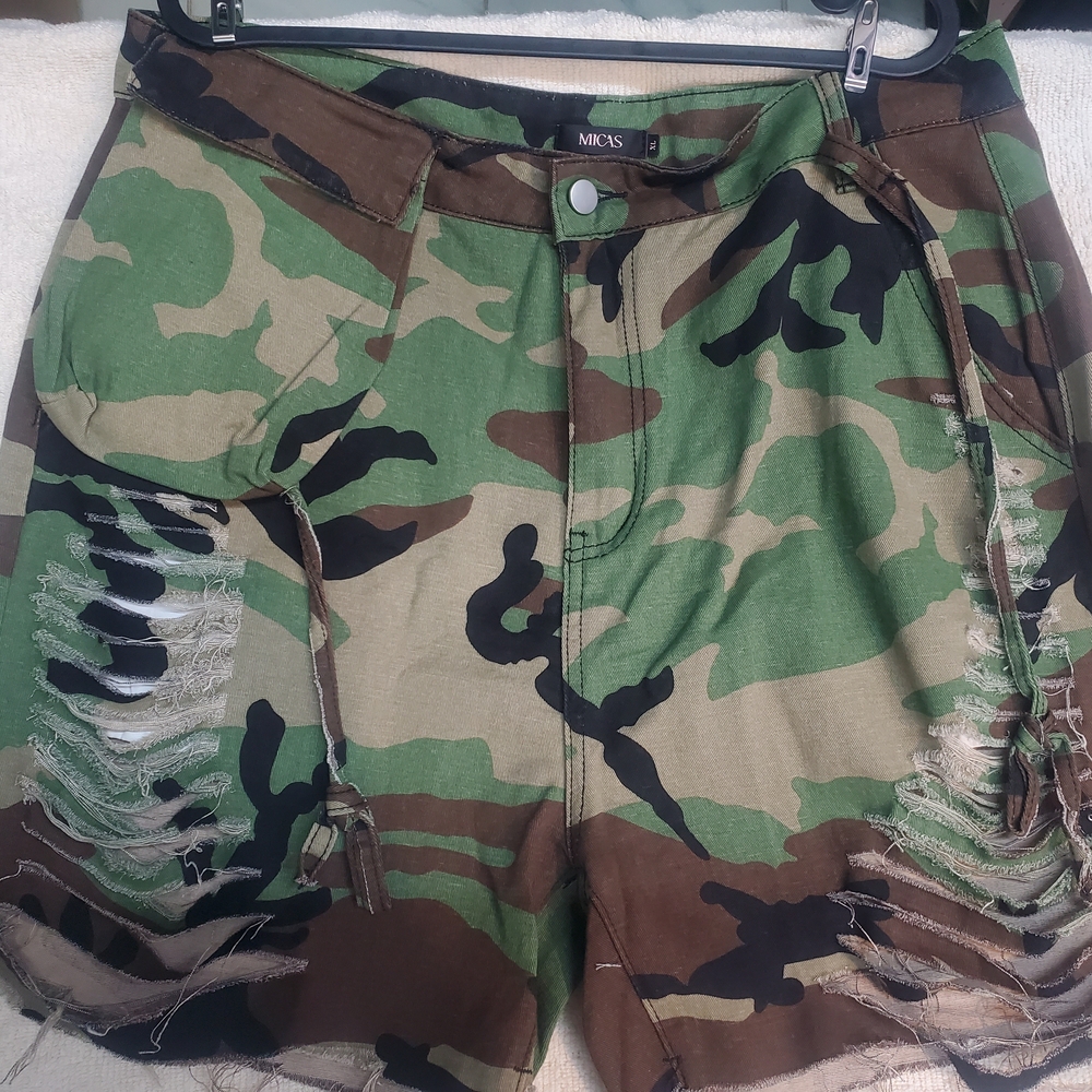 Men's Camouflage Shorts